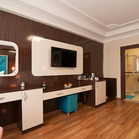 Akbiyik Boutique